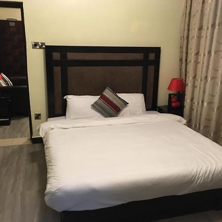 New Avon Apartments Dar es Salaam Bagian luar foto